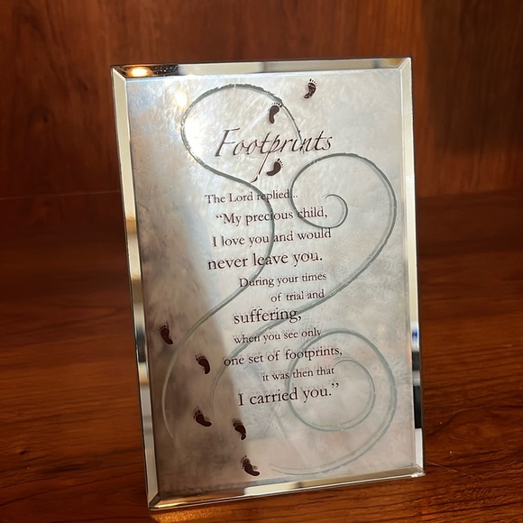 “Footprints” Decorative Plaque - Picture 1 of 7